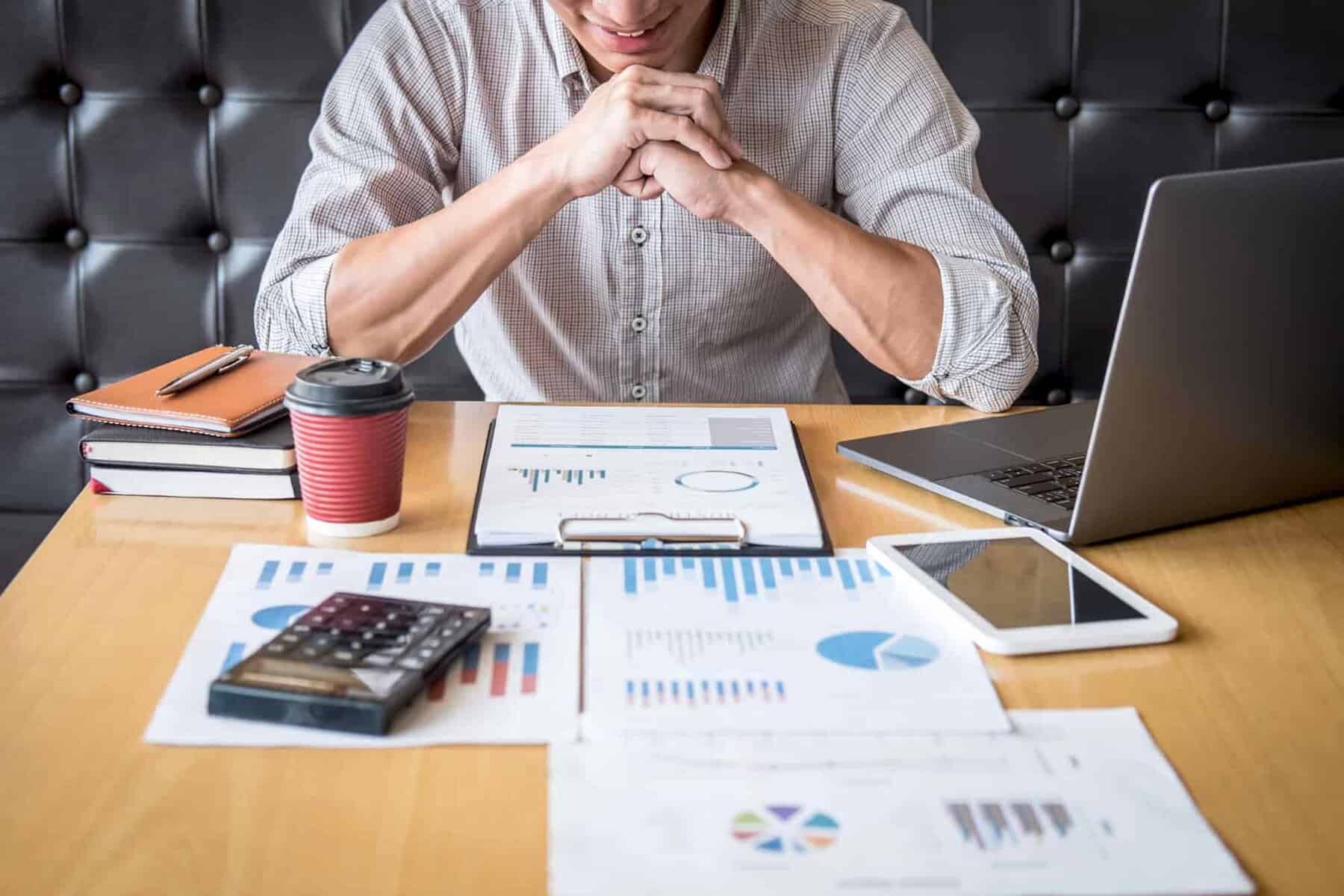 A professional working on an investment project.